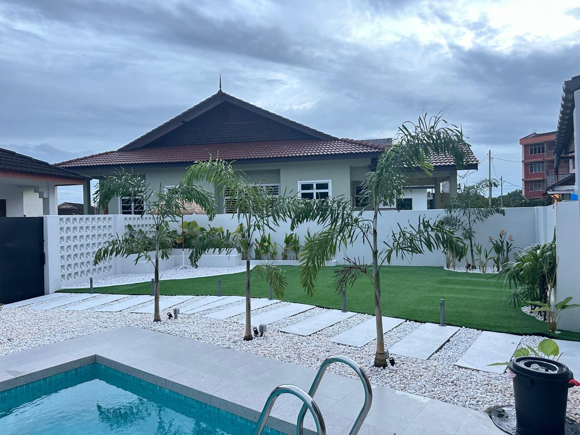 Home In Terengganu With Private Pool Kuala Terengganu Exterior photo